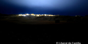 Vídeo reportaje. Navalón, en la España vaciada, encendió la navidad.