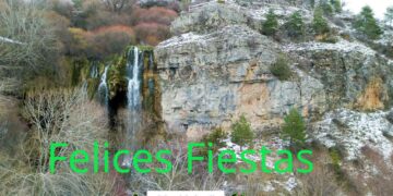 Con este vuelo a la chorrera del Júcar, en Tragacete, el Liberal de Castilla os desea blancas Felices Fiestas