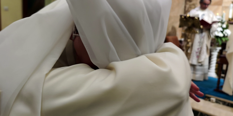 Vídeo reportaje. Profesión religiosa de una monja en un convento de clausura en Cuenca. Te lo contamos