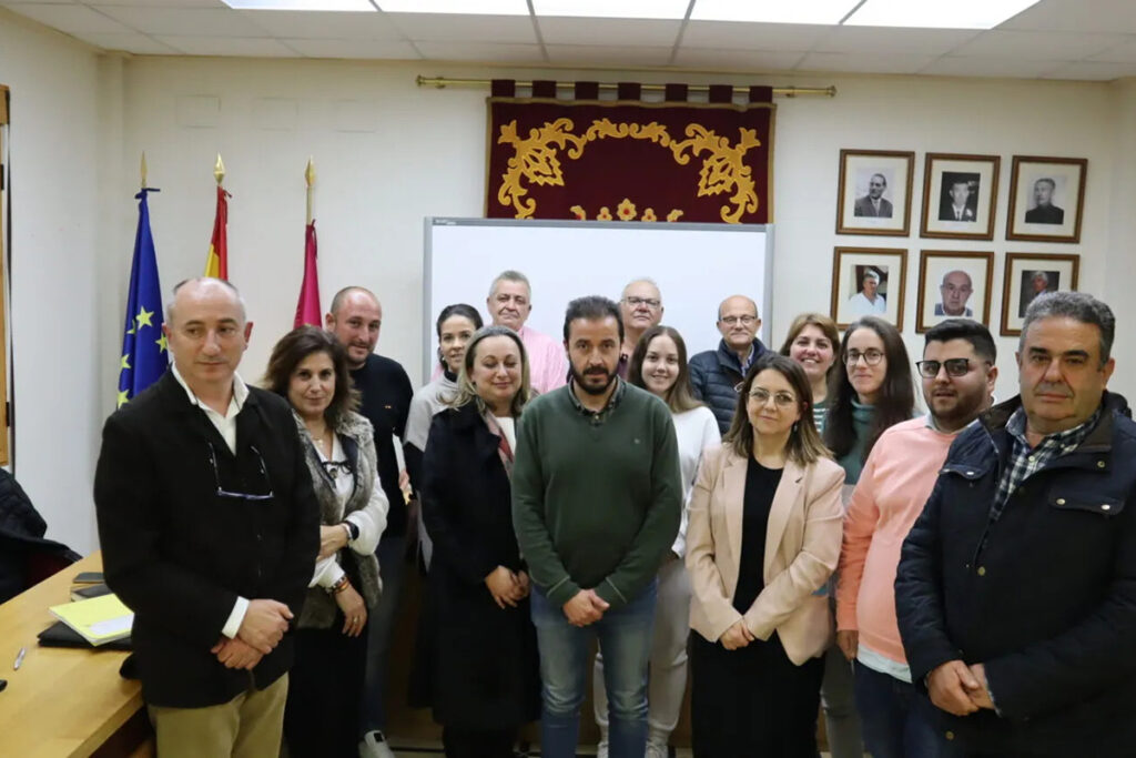 ADIMAN concedió 1,8 millones de euros en ayudas Leader para proyectos que invertirán 3,1 millones de euros en la Manchuela Conquense 2 ADIMAN concedió 1,8 millones de euros en ayudas Leader para proyectos que invertirán 3,1 millones de euros en la Manchuela Conquense