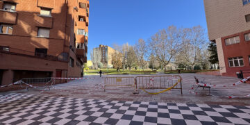 Continúa el Plan de Mantenimiento Urbano del Ayuntamiento de Cuenca con el arreglo del acerado de Hermanos Becerril