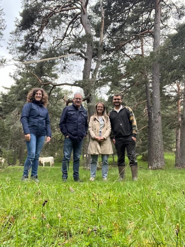 Convocadas las ayudas para paliar los daños por ataques de necrófagas y de lobo con un incremento de las primas del 30 por ciento 2 Convocadas las ayudas para paliar los daños por ataques de necrófagas y de lobo con un incremento de las primas del 30 por ciento