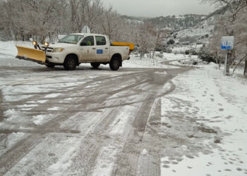 El Ayuntamiento de Cuenca despliega un dispositivo preventivo de sal ante la alerta por hielo