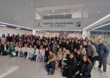 El Hospital Universitario de Cuenca recibe a la primera promoción de estudiantes de Enfermería de la Universidad de Castilla-La Mancha 5 El Hospital Universitario de Cuenca recibe a la primera promoción de estudiantes de Enfermería de la Universidad de Castilla-La Mancha