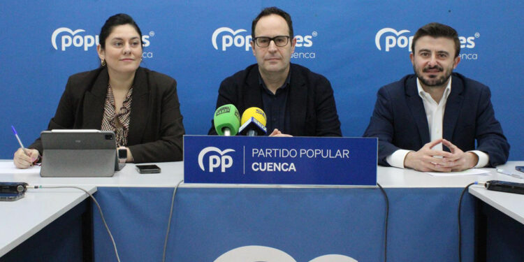 El PP critica el abandono de las autovías de Cuenca: "Estamos ante un parón absoluto por la inacción de los gobiernos del PSOE” 1 El PP critica el abandono de las autovías de Cuenca Estamos ante un parón absoluto por la inacción de los gobiernos del PSOE”