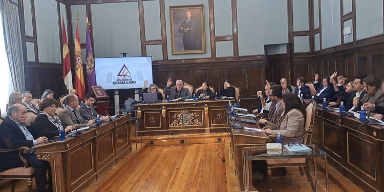 El PP denuncia que el portavoz del PSOE de Atienza vota en contra de que la Diputación actúe de forma urgente para solucionar el problema del agua 1 El PP denuncia que el portavoz del PSOE de Atienza vota en contra de que la Diputación actúe de forma urgente para solucionar el problema del agua