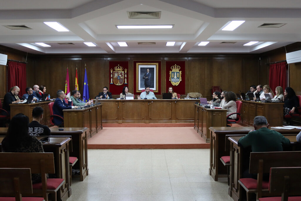 El Pleno acuerda trabajar para limitar los precios del alquiler en Azuqueca