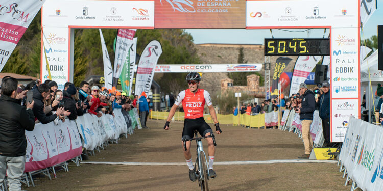 El hielo marca la segunda jornada en Tarancón del Campeonato de España de Ciclocross 2026