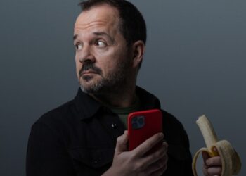 El humor irónico y reflexivo de Ángel Martín vuelve al Auditorio de Cuenca con Somos Monos