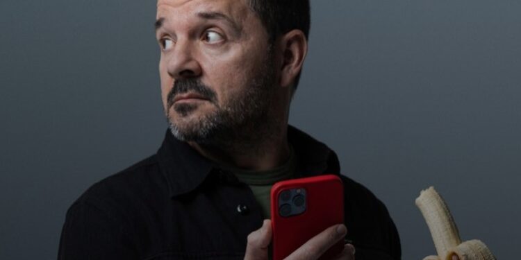 El humor irónico y reflexivo de Ángel Martín vuelve al Auditorio de Cuenca con Somos Monos