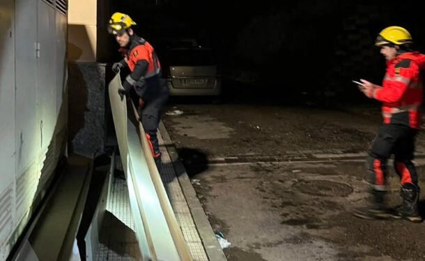 Fuertes rachas de viento en Cuenca provocan desprendimientos en el IES Santiago Grisolia y caida de ramas 1