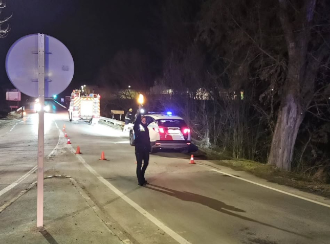 Fuertes rachas de viento en Cuenca provocan desprendimientos en el IES Santiago Grisolía y caída de ramas