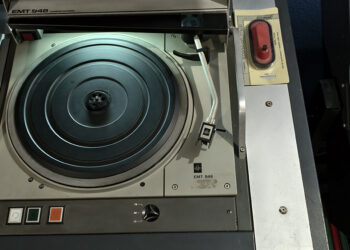 Tecnología retro. El giradiscos EMT 948. El tanque alemán