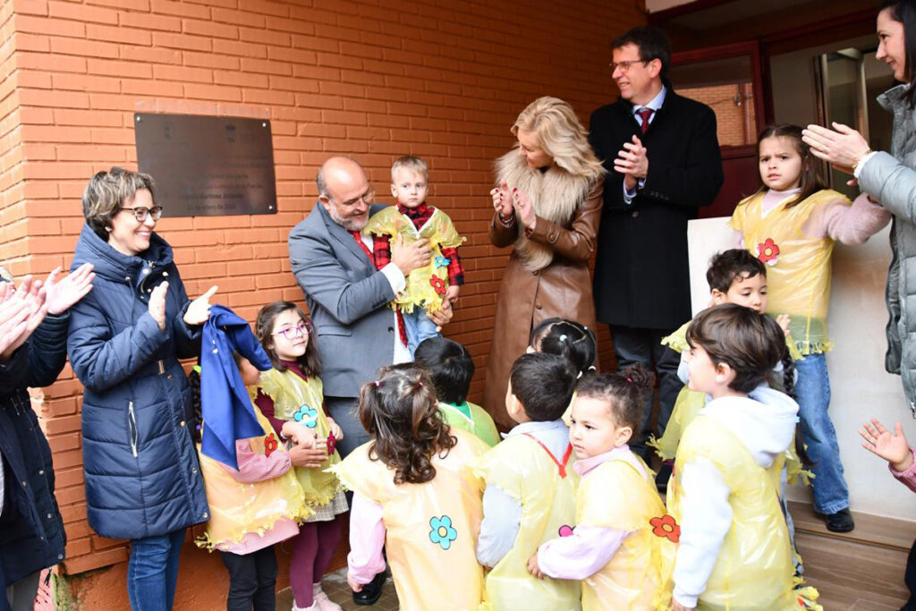 Inaugurada la escuela infantil de San Lorenzo de la Parrilla