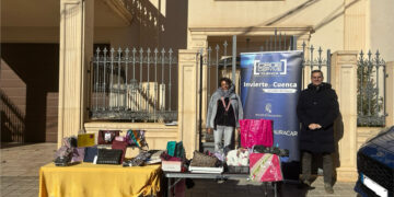 Invierte en Cuenca respalda y solicita apoyo para el proyecto SonySol de venta ambulante de bolsos