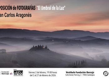 Juan Carlos Aragonés captura la quietud del tiempo en su nueva exposición «El umbral de la luz» en Guadalajara