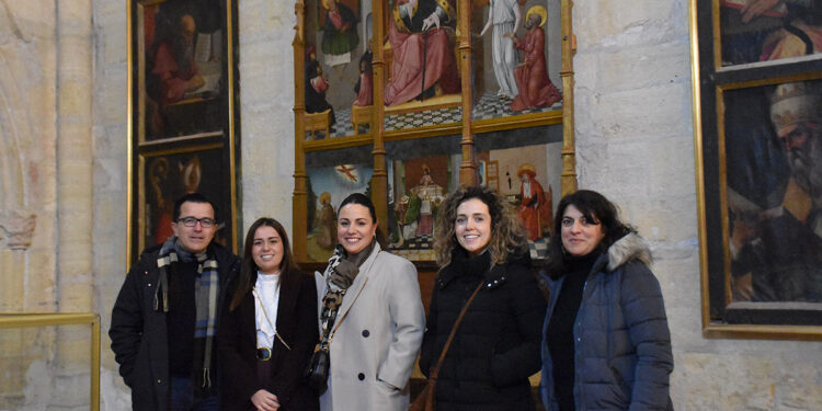 La Diputación de Cuenca entrega el retablo de la Cátedra de San Pedro de Belmonte después de su restauración