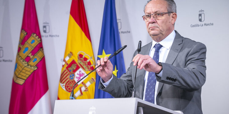 La Junta califica el nuevo modelo de financiación autonómica de injusto, regresivo e incompatible con el principio de igualdad 1 La Junta califica el nuevo modelo de financiación autonómica de injusto, regresivo e incompatible con el principio de igualdad