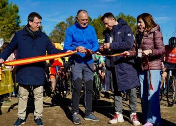 La Junta estima que el Campeonato de España de Cicloross dejará un retorno económico de alrededor de 500.000 euros en la comarca de Tarancón La Junta estima que el Campeonato de España de Cicloross dejará un retorno económico de alrededor de 500.000 euros en la comarca de Tarancón