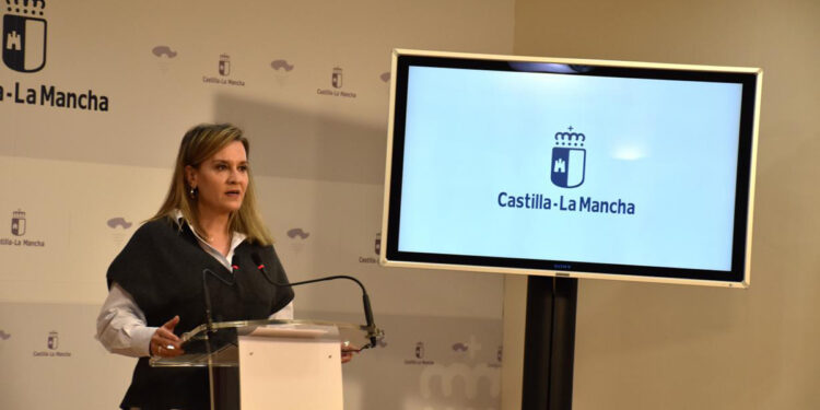 La Junta ha aprobado 458 actuaciones que suman inversiones superiores a 1.400 millones de euros a través de las comisiones de Urbanismo 1 La Junta ha aprobado 458 actuaciones que suman inversiones superiores a 1.400 millones de euros a través de las comisiones de Urbanismo