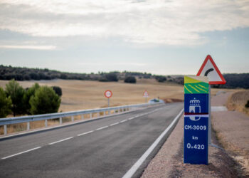 La Junta renovará 68.000 señales verticales de la Red de Carreteras de Castilla-La Mancha