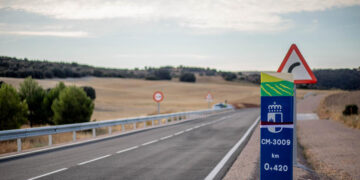 La Junta renovará 68.000 señales verticales de la Red de Carreteras de Castilla-La Mancha