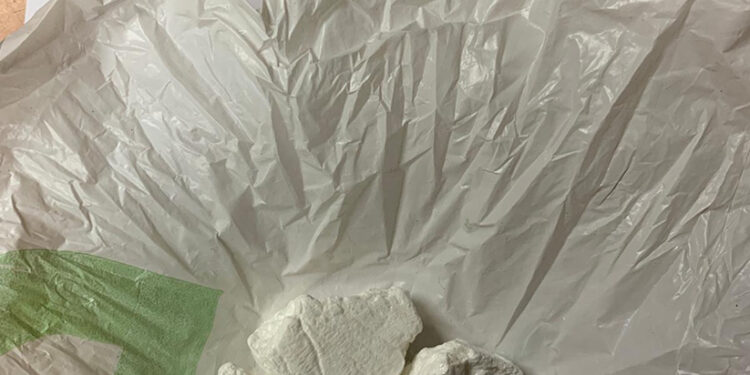 La Policía Nacional detiene en Guadalajara a un varón tras ser sorprendido con 52 gramos de cocaína en roca 1 La Policía Nacional detiene en Guadalajara a un varón tras ser sorprendido con 52 gramos de cocaína en roca