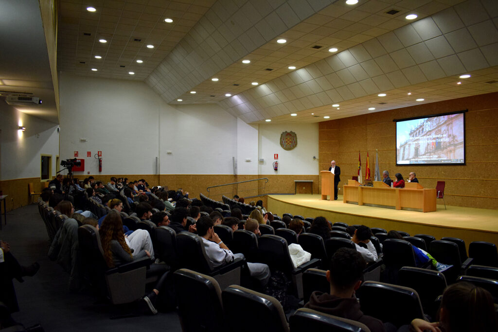La Semana de Empresariales y Turismo (SEMTUR) celebra su quinta edición en el Campus de Guadalajara