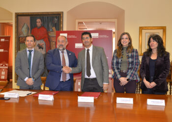 La UCLM y la Junta refuerzan su cooperación para potenciar la participación regional en programas de financiación europea La UCLM y la Junta refuerzan su cooperación para potenciar la participación regional en programas de financiación europea