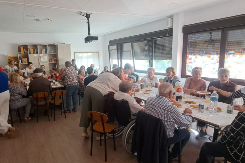 La constancia del voluntariado de Cáritas en Yunquera ayudó en 2025 a 158 personas en situación de vulnerabilidad