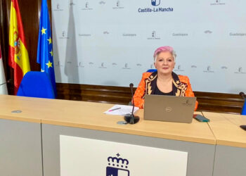 La delegada de la Junta defiende el compromiso del Gobierno regional con Guadalajara y denuncia la estrategia de confrontación permanente del Ayuntamiento