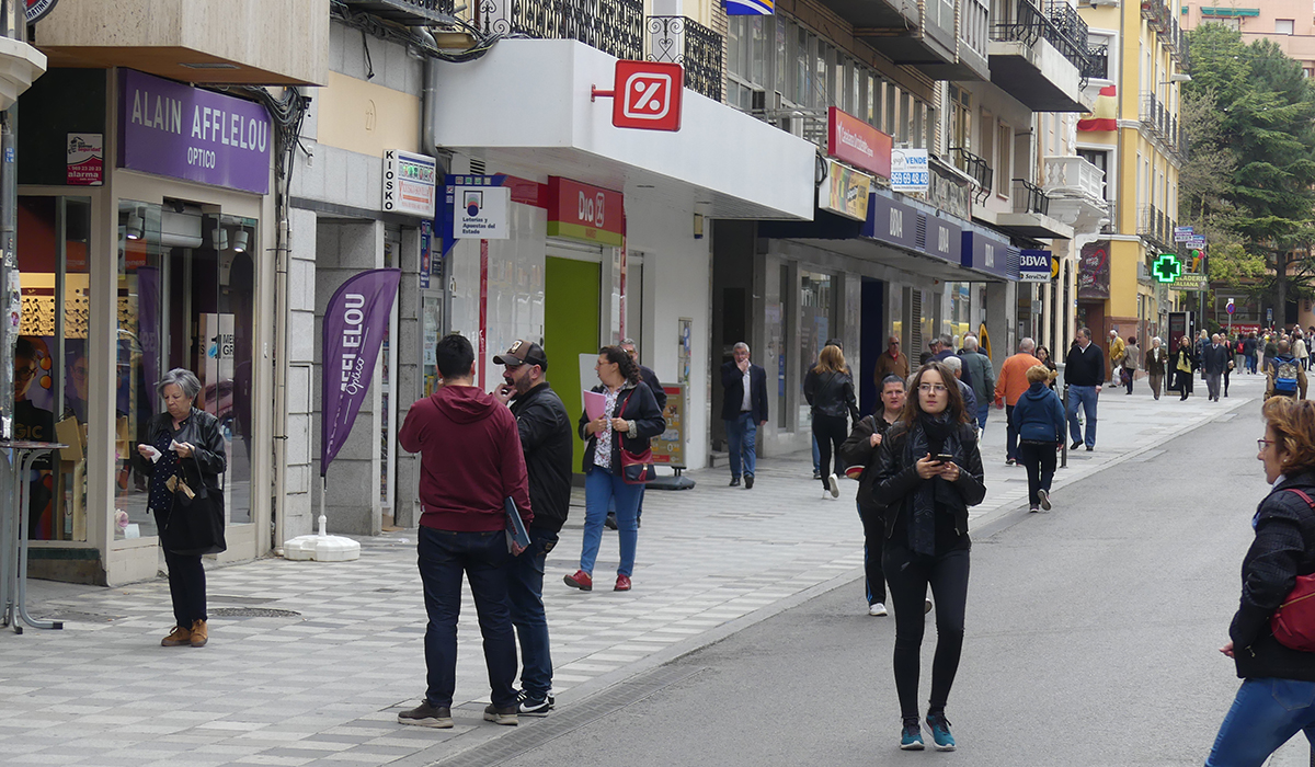 La patronal conquense y la Asociación de Comercio de Cuenca recuerdan los doce festivos de apertura autorizada para 2026 2 La patronal conquense y la Asociación de Comercio de Cuenca recuerdan los doce festivos de apertura autorizada para 2026