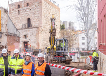 La renovación de la red de saneamiento de la calle Salazaras solucionará los problemas de acumulación de aguas pluviales en el entorno de la Concatedral