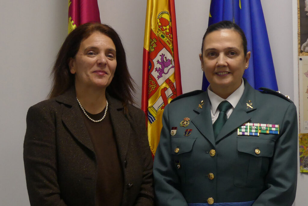 La subdelegada del Gobierno recibe a la teniente coronel Laura Gómez, nueva jefa de la Comandancia de la Guardia Civil de Guadalajara 2 La subdelegada del Gobierno recibe a la teniente coronel Laura Gómez, nueva jefa de la Comandancia de la Guardia Civil de Guadalajara