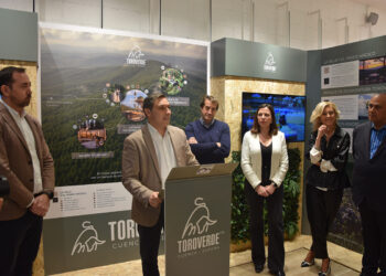 Martínez Chana reitera la intención de la Diputación de colaborar con Toroverde en la mejora de los accesos al parque 6 Martínez Chana reitera la intención de la Diputación de colaborar con Toroverde en la mejora de los accesos al parque