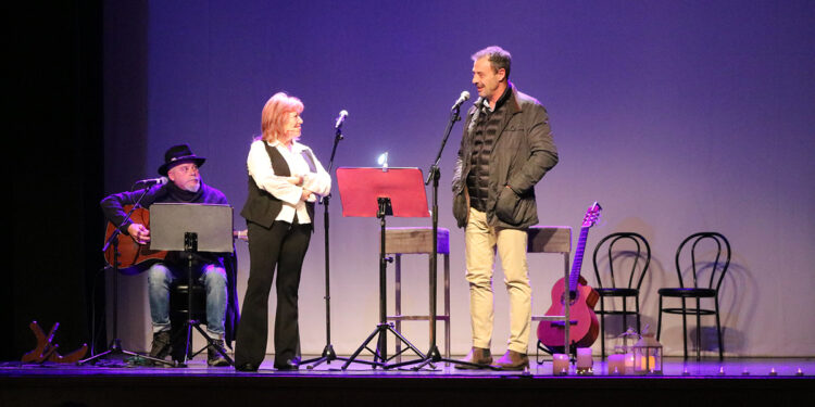 Nueva edición del Ágora de Poesía con cerca de una treintena de autores y músicos sobre el escenario del Moderno 1 Nueva edición del Ágora de Poesía con cerca de una treintena de autores y músicos sobre el escenario del Moderno