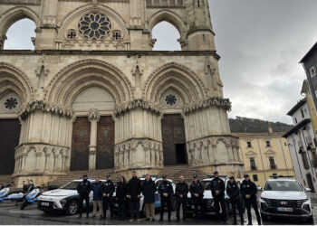 Presentados los siete nuevos vehículos que se han adquirido para mejorar el servicio de Policía Local de Cuenca y Agentes de Movilidad