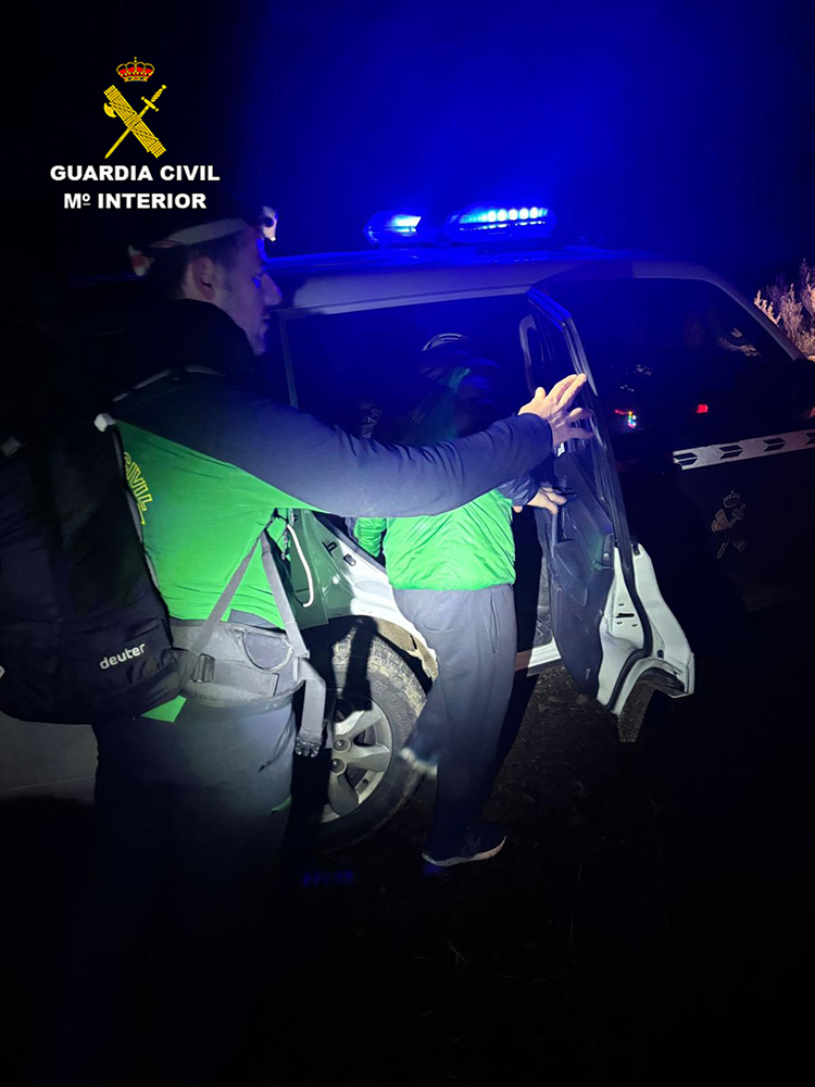 Rescatado un joven senderista con principio de hipotermia y atrapado en una zona abrupta del Pico Ocejón