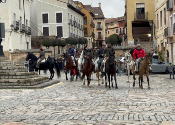 San Antonio Abad demuestra por las calles de Brihuega no tener miedo al frío