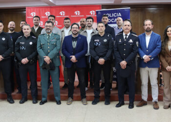 Toma de posesión de los diez funcionarios de carrera en prácticas de agentes de la Policía Local de Azuqueca
