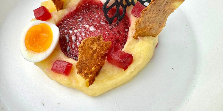 Un alumno del CIFP Nº1 de Cuenca gana el primer premio del concurso de cocina para estudiantes de la IGP Ajo Morado de Las Pedroñeras 1 Un alumno del CIFP Nº1 de Cuenca gana el primer premio del concurso de cocina para estudiantes de la IGP Ajo Morado de Las Pedroñeras