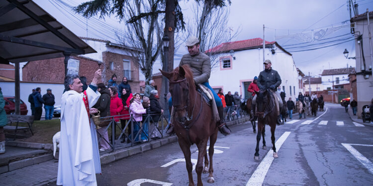 Yunquera celebra San Antón con tradición, participación vecinal y homenaje al mundo rural