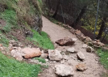 La Policía Local de Cuenca cierra el sendero del Hocino de Federico Muelas por desprendimientos