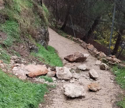 La Policía Local de Cuenca cierra el sendero del Hocino de Federico Muelas por desprendimientos