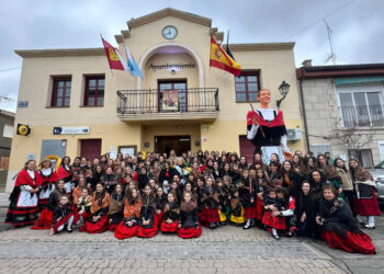 La subdelegada del Gobierno en Guadalajara destaca el papel de las “Águedas del Siglo XXI” en el pregón de fiestas en Espinosa de Henares