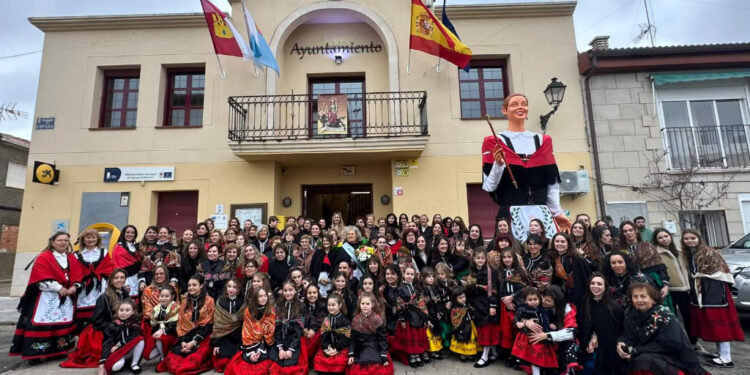 La subdelegada del Gobierno en Guadalajara destaca el papel de las “Águedas del Siglo XXI” en el pregón de fiestas en Espinosa de Henares 1 La subdelegada del Gobierno en Guadalajara destaca el papel de las “Águedas del Siglo XXI” en el pregón de fiestas en Espinosa de Henares