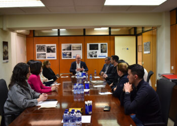 20260224 Alberto Rojo mantuvo ayer una reunion con las direcciones de algunas de estas escuelas