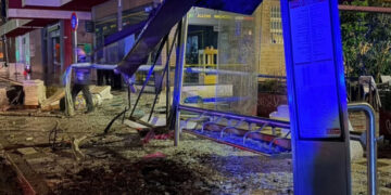 Accidente de tráfico en Cuenca sin heridos pero con daños en mobiliario urbano