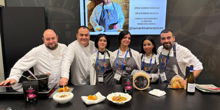 Alumnado de FP básica de Cocina del IES ‘Fray Luis de León’ de Las Pedroñeras muestran su talento en Madrid Fusión