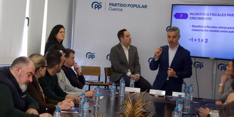 Bravo “Con un Gobierno del PP, los autónomos conquenses tendrán menos cargas fiscales, mayor seguridad y un entorno más favorable para emprender”